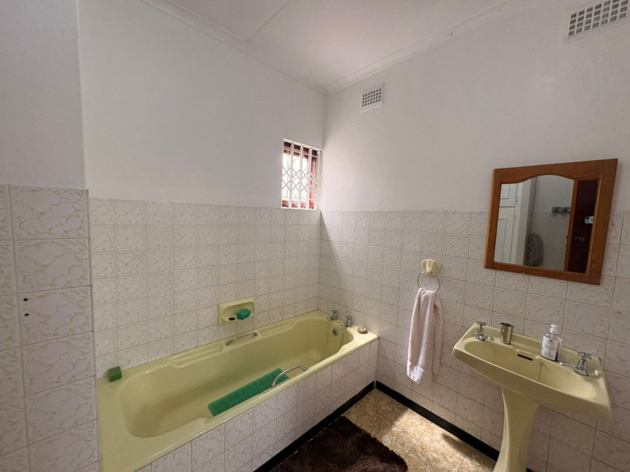 4 Bedroom Property for Sale in Braelyn Eastern Cape